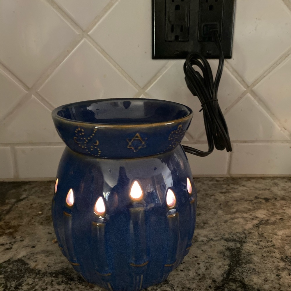 Scentsy Menorah Full Size warmer